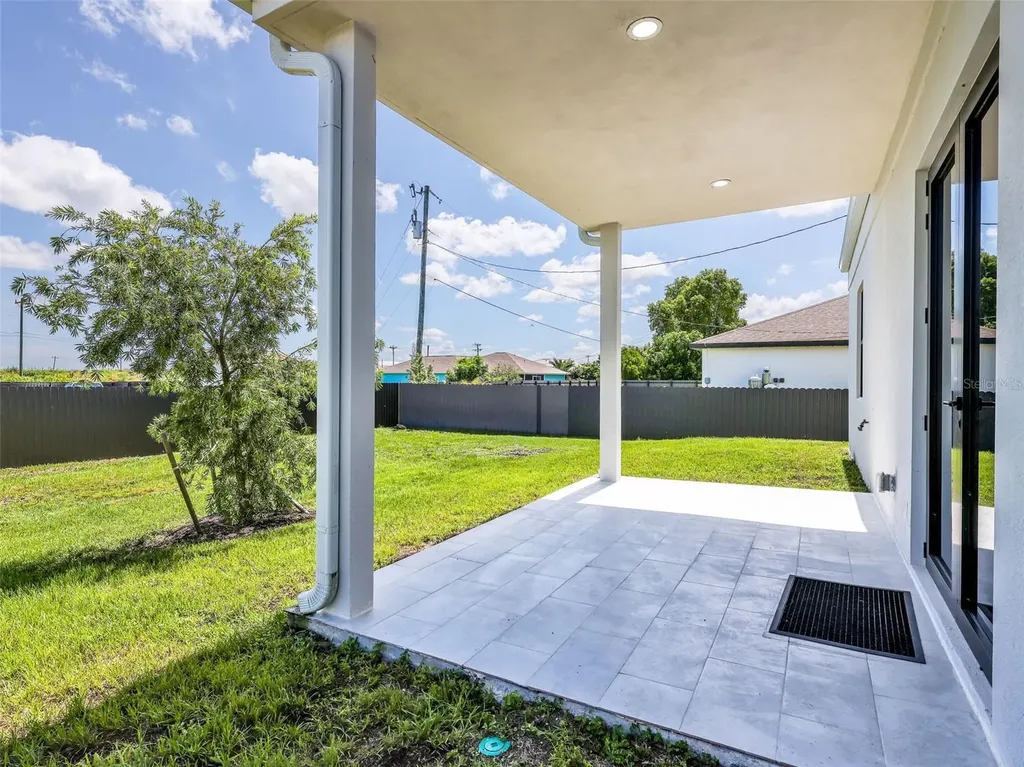 1423 NW 20th Terrace Cape Coral FL 33993