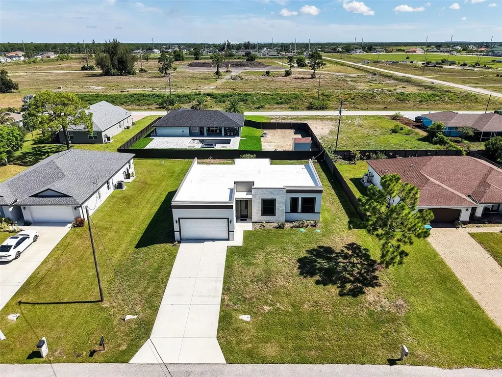 1423 NW 20th Terrace Cape Coral FL 33993