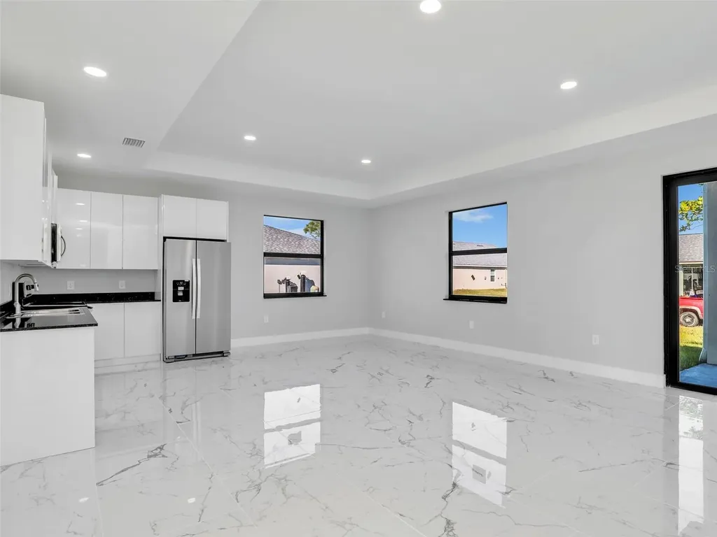 1423 NW 20th Terrace Cape Coral FL 33993