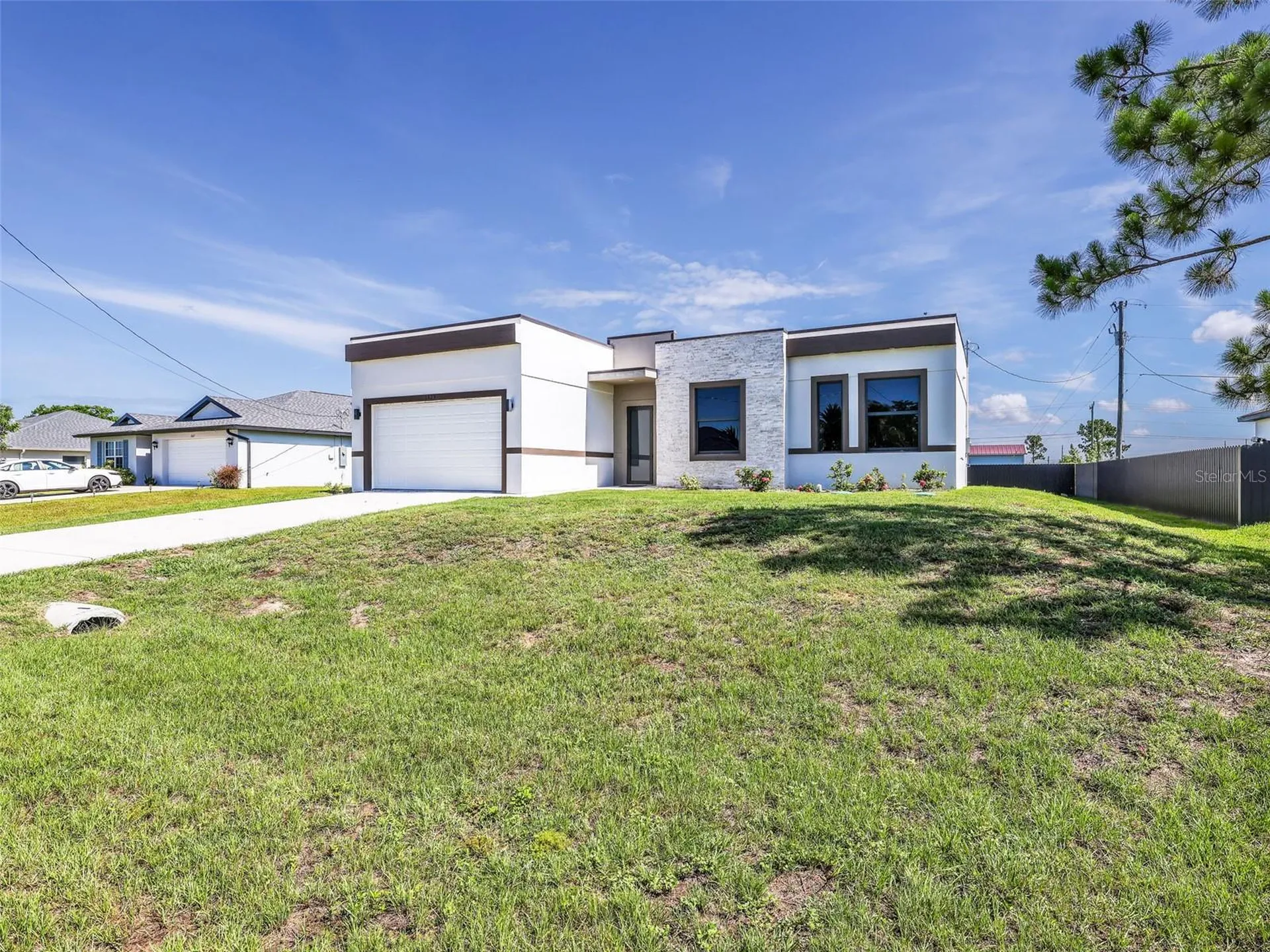 1423 NW 20th Terrace Cape Coral FL 33993
