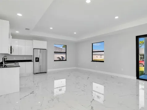 1423 NW 20th Terrace Cape Coral FL 33993