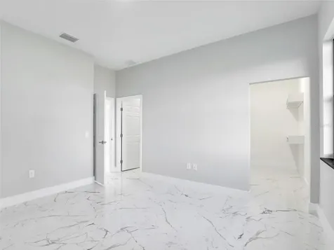 1423 NW 20th Terrace Cape Coral FL 33993