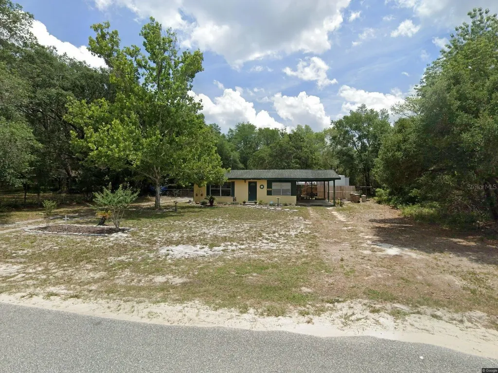 40418 Country Road Eustis FL 32736