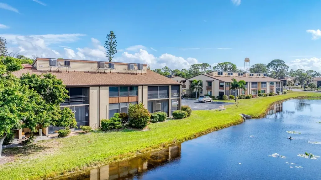 11 Quails Run Boulevard Englewood FL 34223