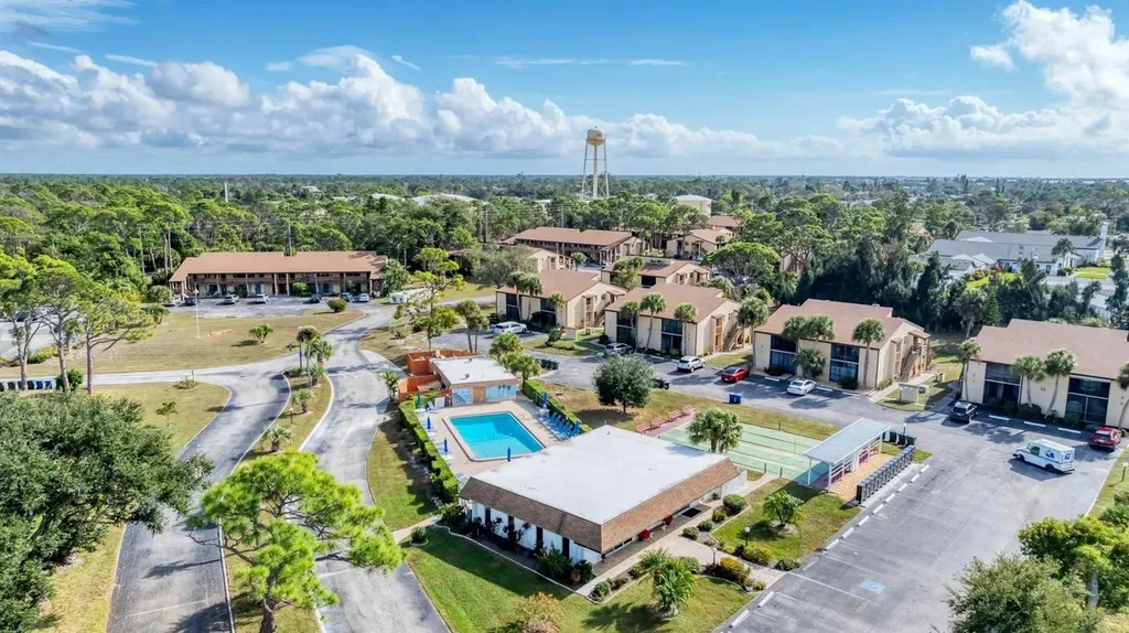 11 Quails Run Boulevard Englewood FL 34223