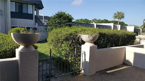 2103 Cordova Green Seminole FL 33777