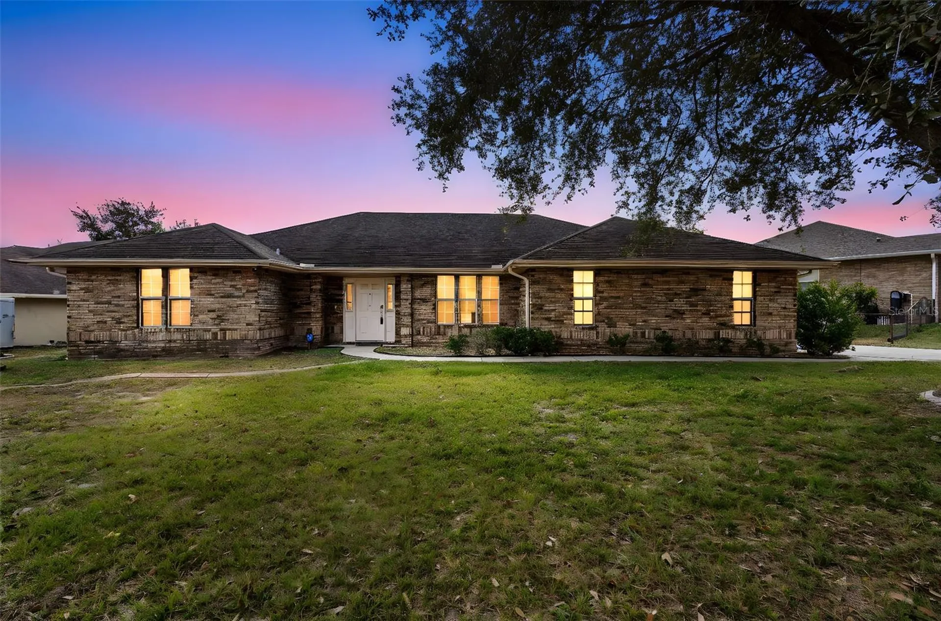 1195 N Old Mill Drive Deltona FL 32725