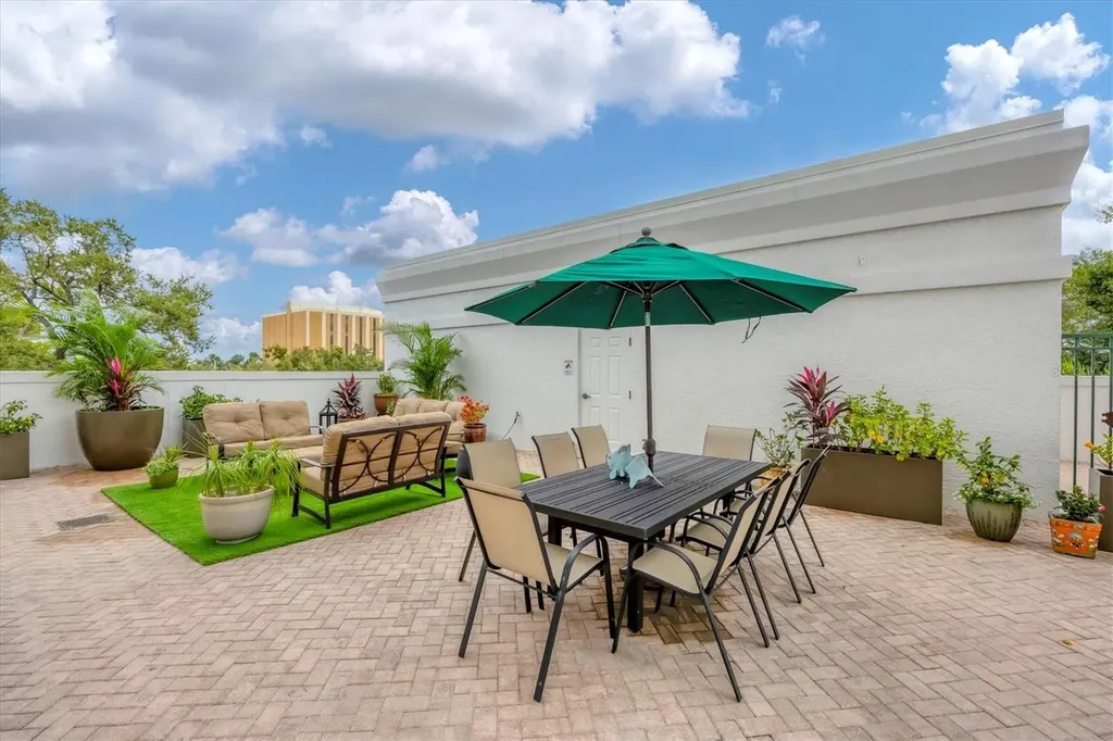505 S Orange Avenue Sarasota FL 34236