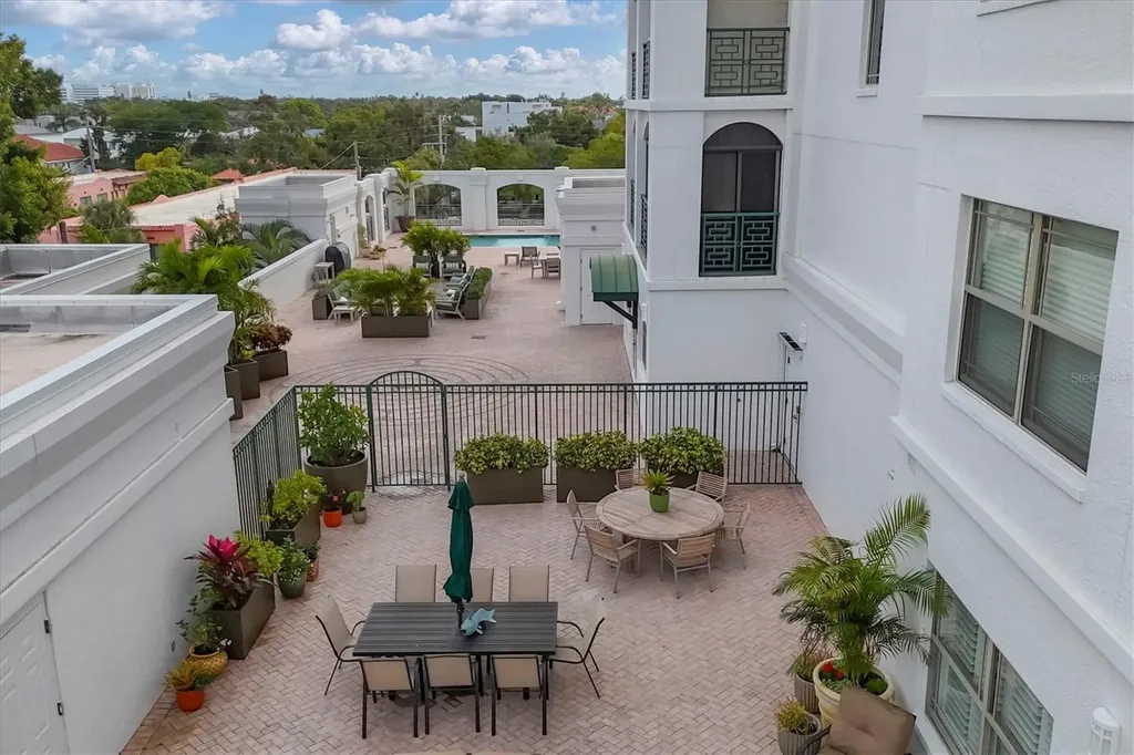 505 S Orange Avenue Sarasota FL 34236