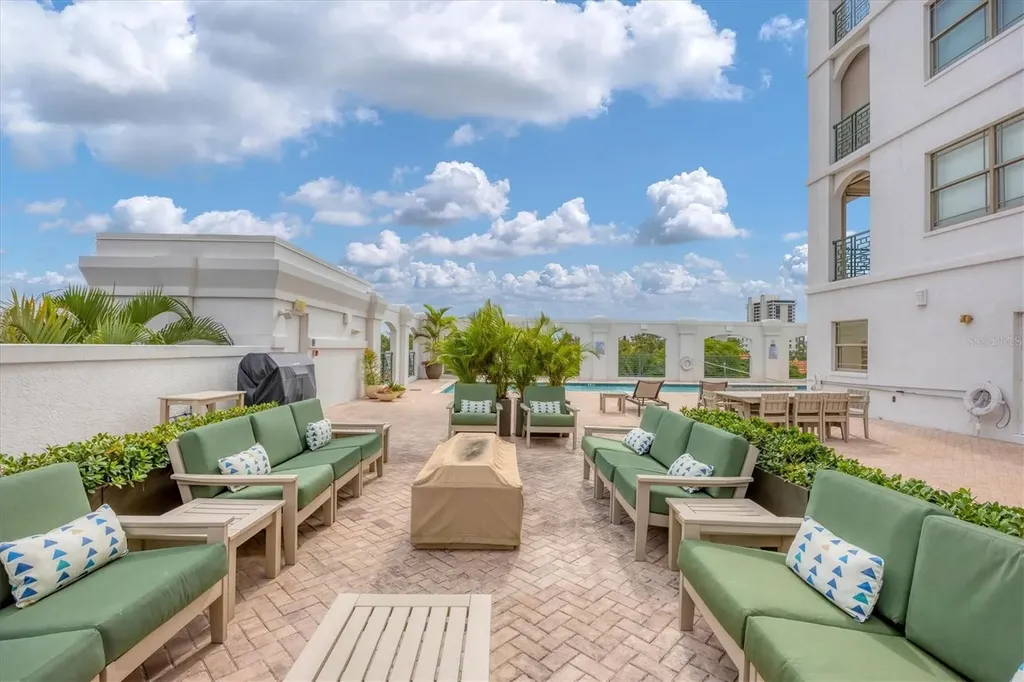 505 S Orange Avenue Sarasota FL 34236