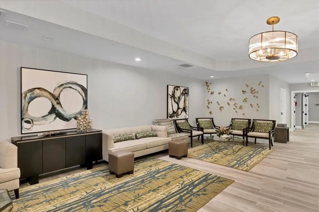 505 S Orange Avenue Sarasota FL 34236