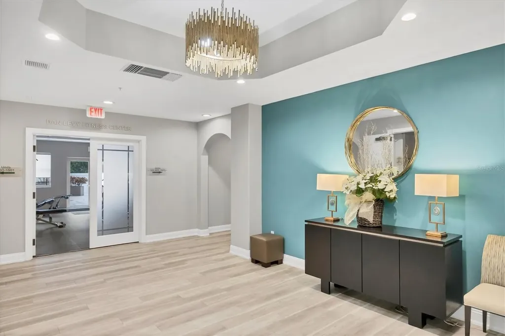 505 S Orange Avenue Sarasota FL 34236