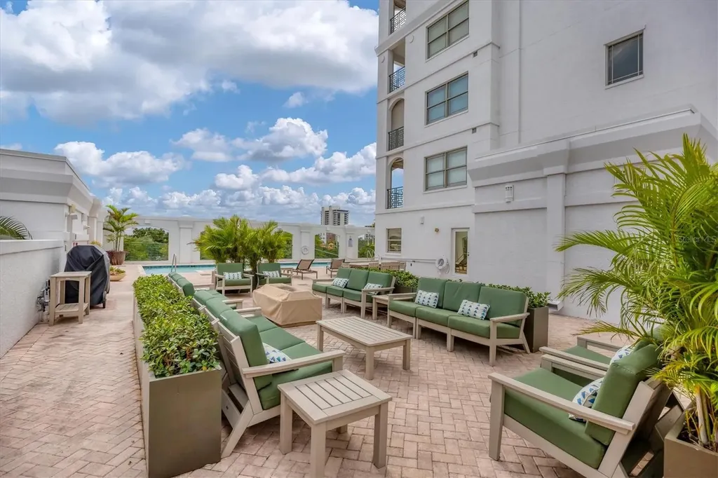 505 S Orange Avenue Sarasota FL 34236