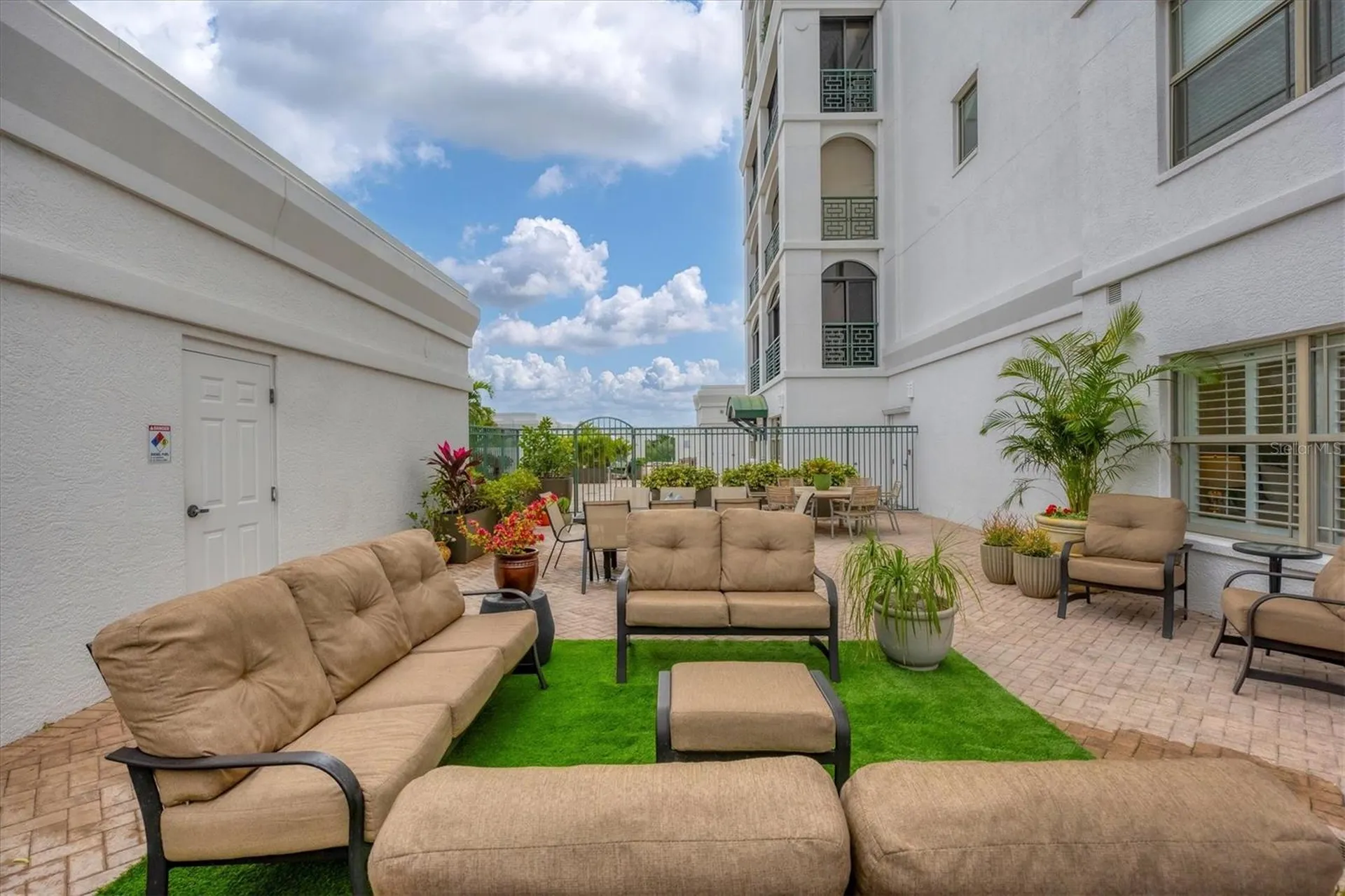 505 S Orange Avenue Sarasota FL 34236