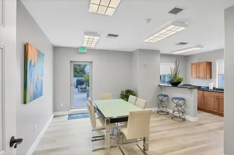 505 S Orange Avenue Sarasota FL 34236