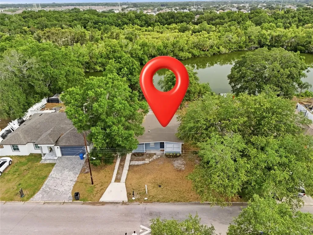 8210 Fir Drive Tampa FL 33619