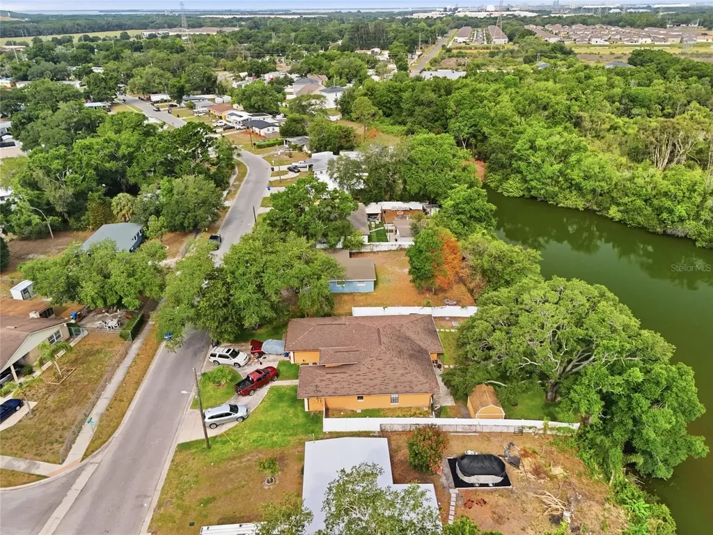 8210 Fir Drive Tampa FL 33619