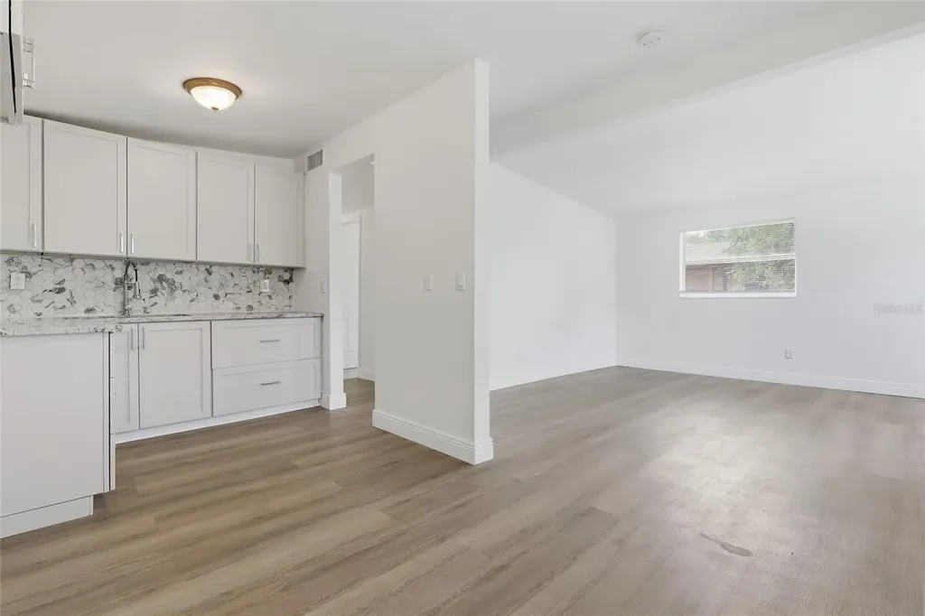 8210 Fir Drive Tampa FL 33619