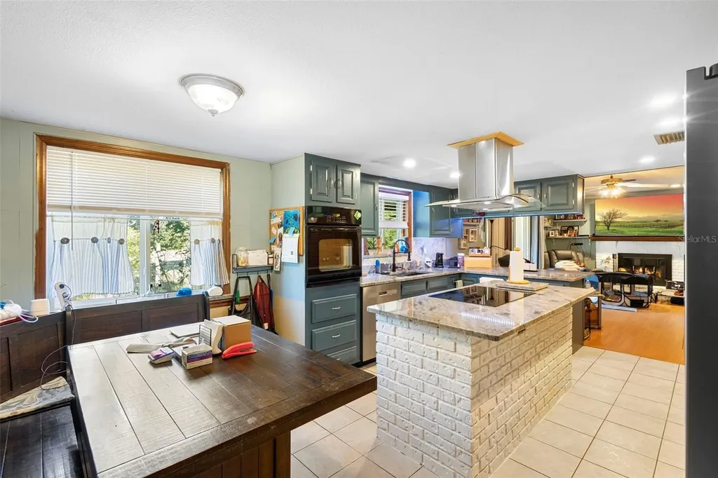 1906 Kingway Drive Deltona FL 32738