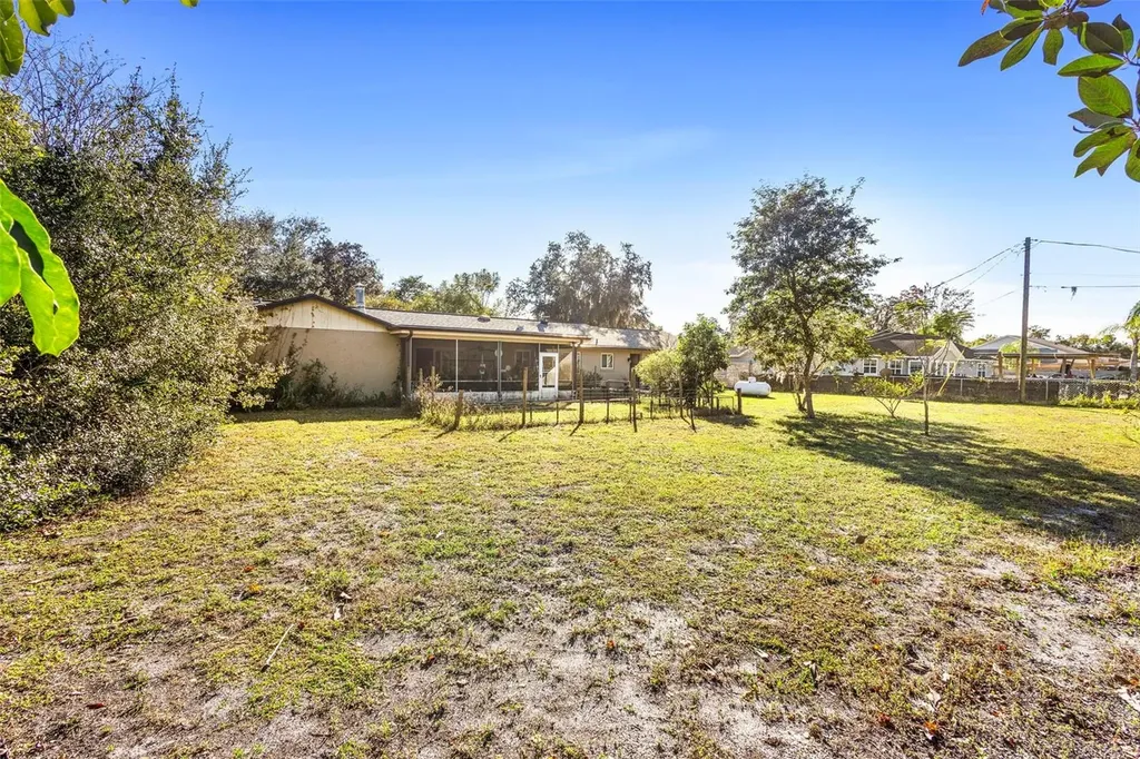 1906 Kingway Drive Deltona FL 32738