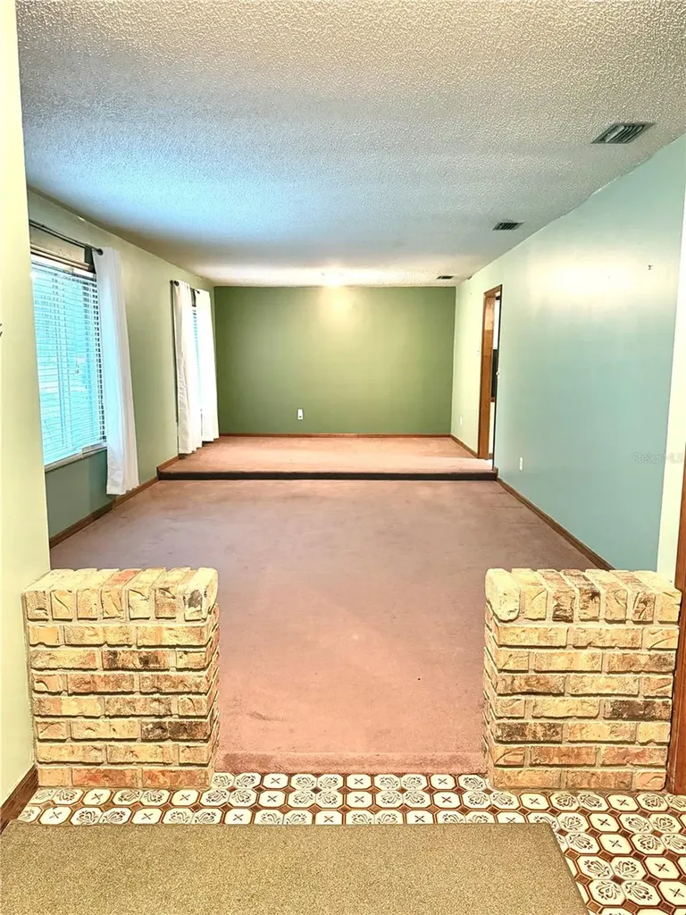 1906 Kingway Drive Deltona FL 32738