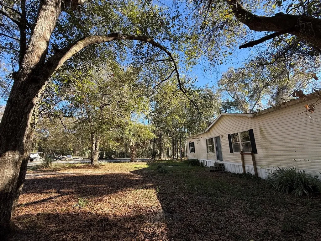 132 Pond Side Trail Hawthorne FL 32640