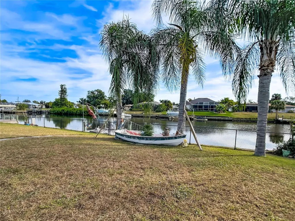 551 W Tarpon Boulevard NW Port Charlotte FL 33952