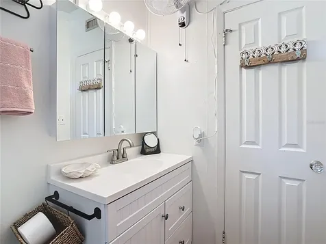 551 W Tarpon Boulevard NW Port Charlotte FL 33952