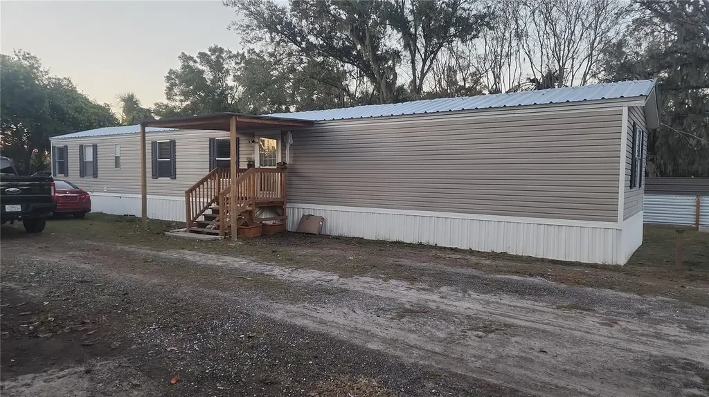 1333 Wilkinson Drive Plant City FL 33566