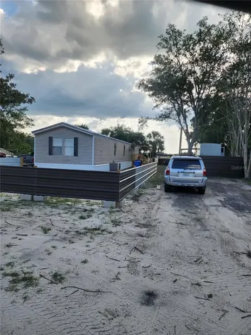 1333 Wilkinson Drive Plant City FL 33566