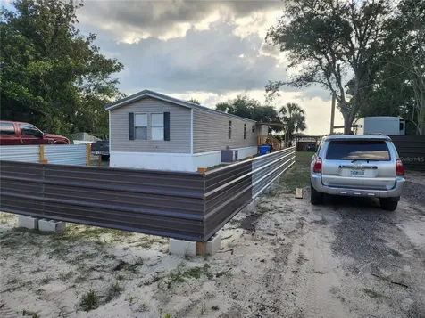 1333 Wilkinson Drive Plant City FL 33566