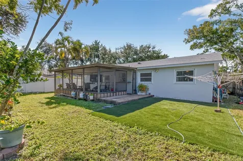 7227 118th Circle Largo FL 33773