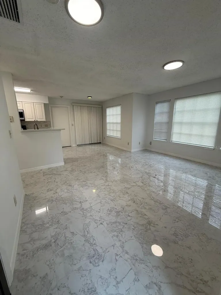 1089 S Hiawassee Road Orlando FL 32835