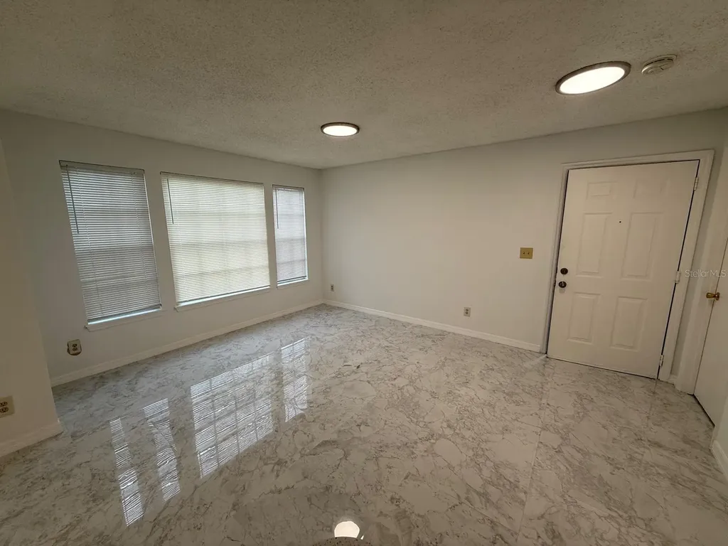 1089 S Hiawassee Road Orlando FL 32835