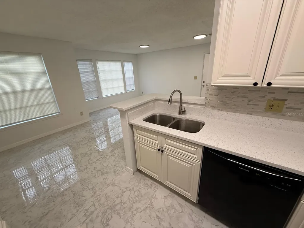 1089 S Hiawassee Road Orlando FL 32835
