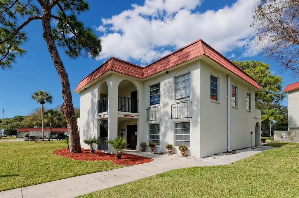 2700 Bayshore Boulevard Dunedin FL 34698