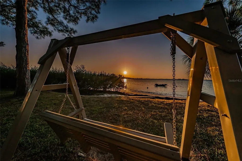 2700 Bayshore Boulevard Dunedin FL 34698