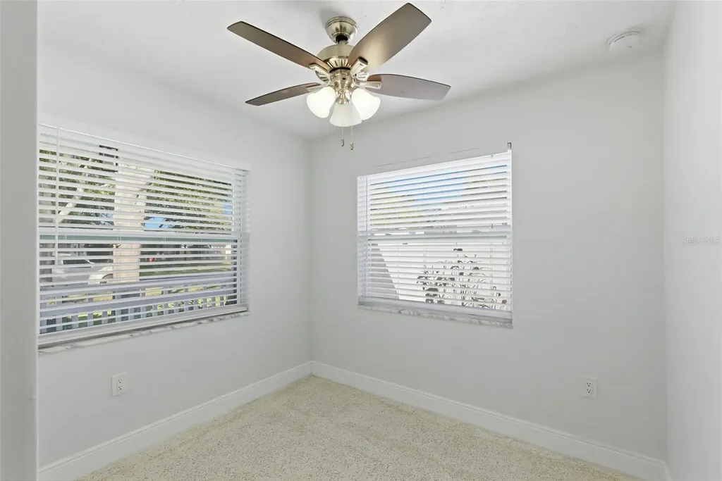 828 89th Avenue N St Petersburg FL 33702