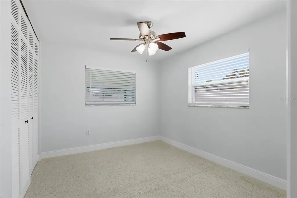 828 89th Avenue N St Petersburg FL 33702