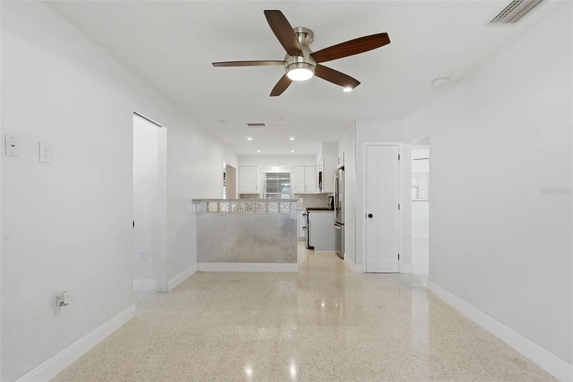 828 89th Avenue N St Petersburg FL 33702