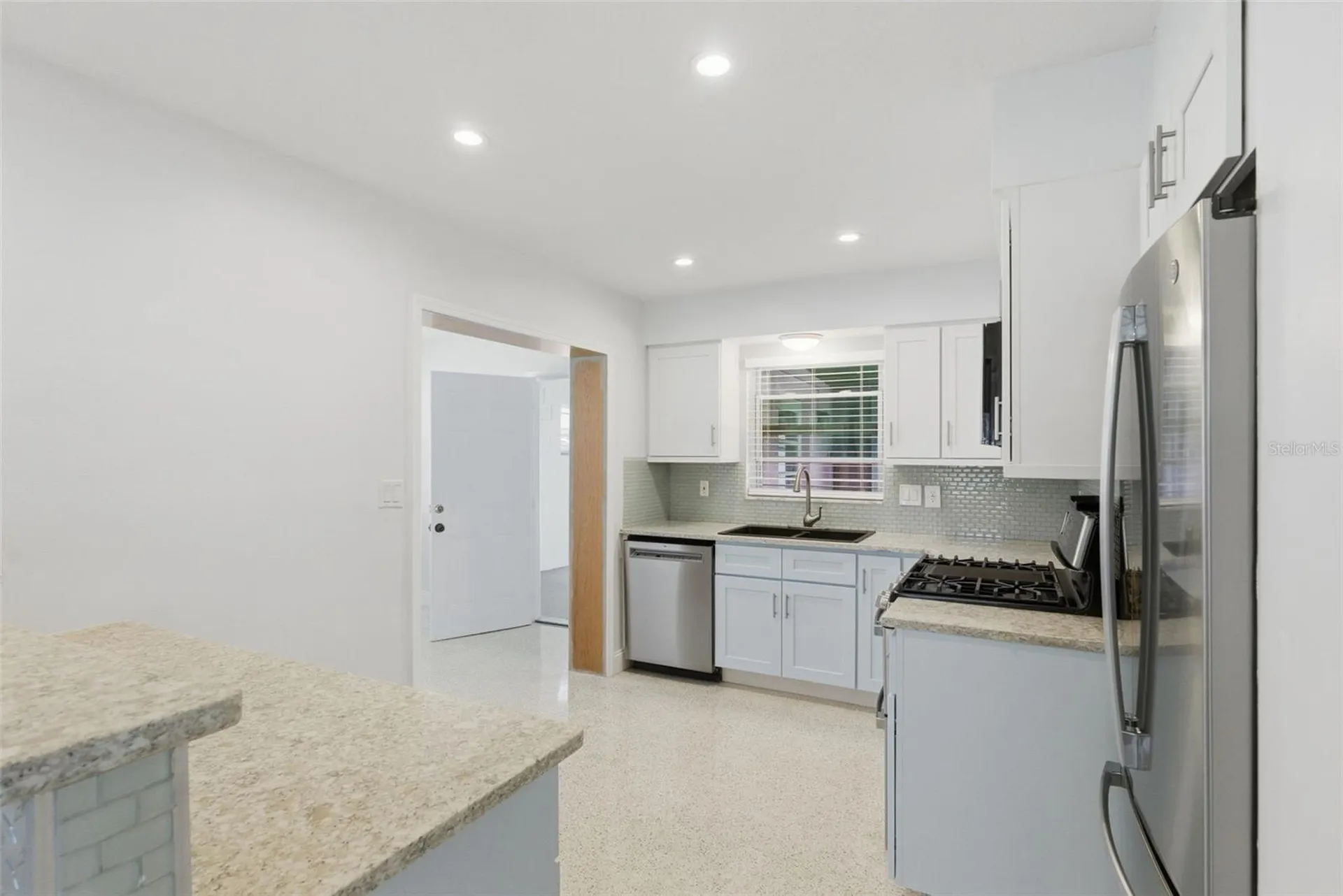 828 89th Avenue N St Petersburg FL 33702