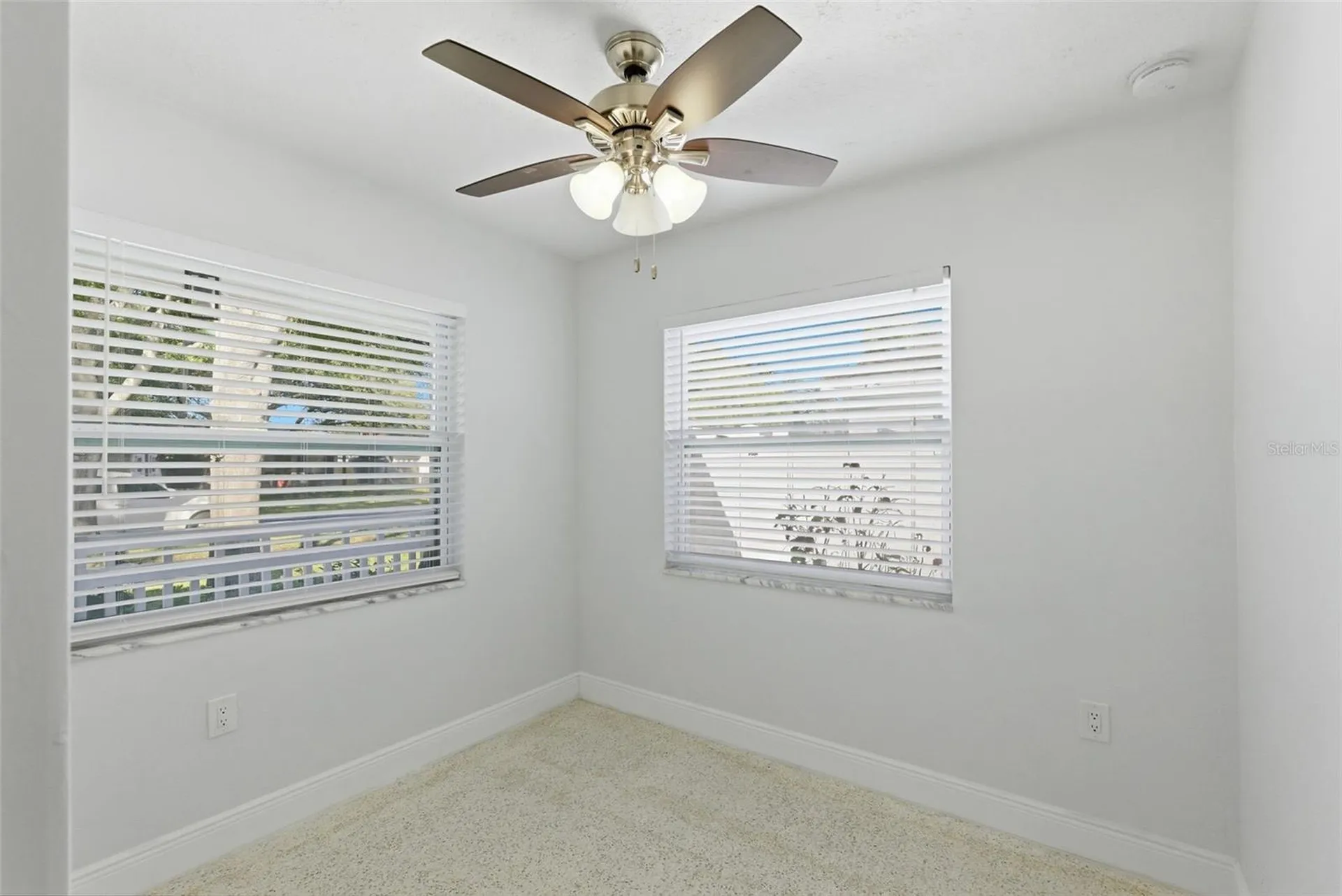 828 89th Avenue N St Petersburg FL 33702