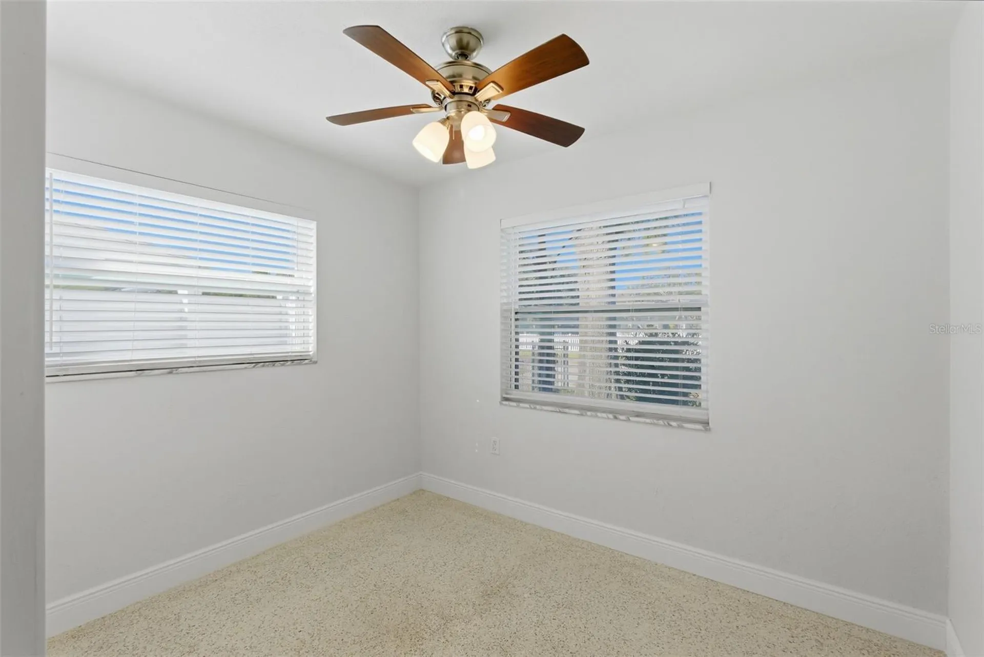 828 89th Avenue N St Petersburg FL 33702