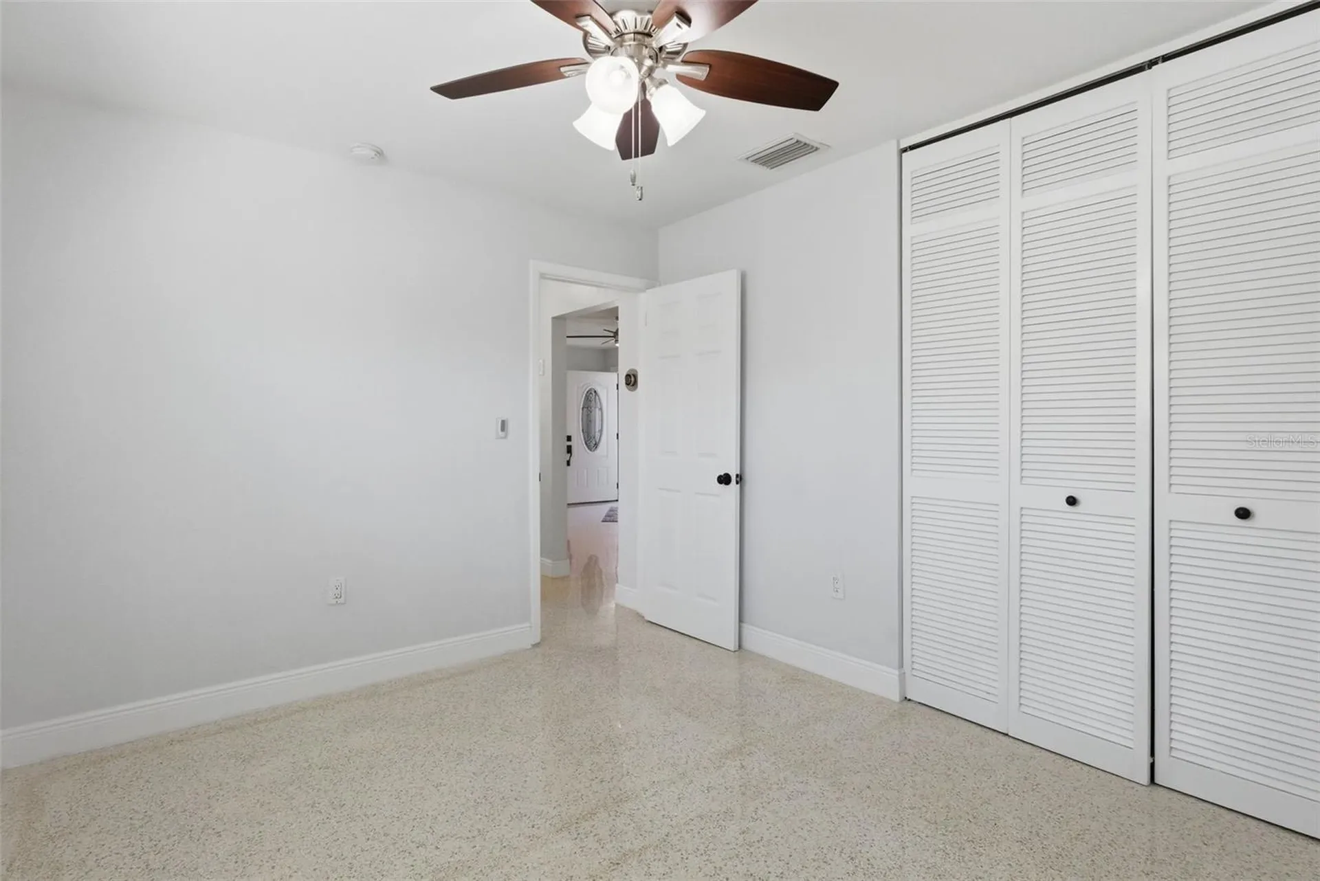 828 89th Avenue N St Petersburg FL 33702