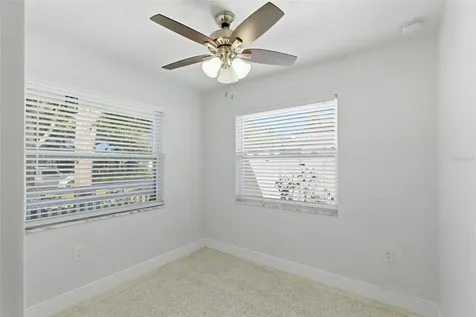 828 89th Avenue N St Petersburg FL 33702