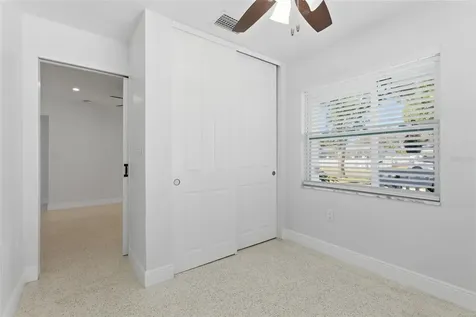 828 89th Avenue N St Petersburg FL 33702