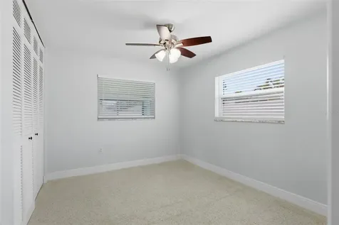 828 89th Avenue N St Petersburg FL 33702