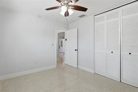 828 89th Avenue N St Petersburg FL 33702