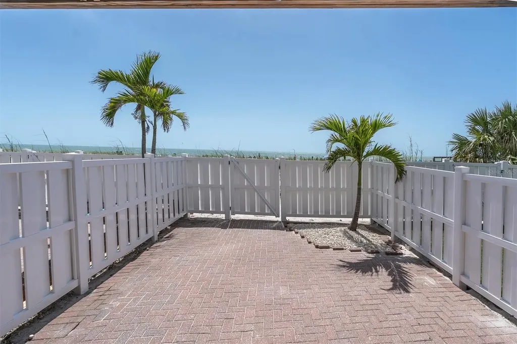 12274 1st Street W Treasure Island FL 33706
