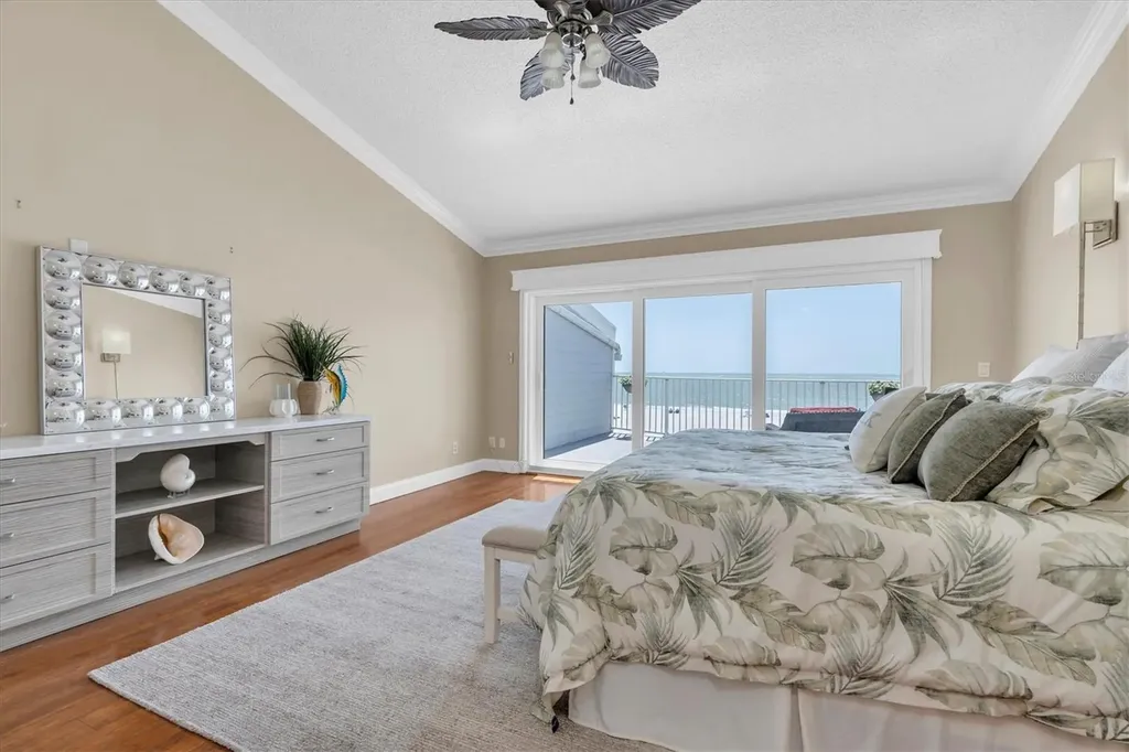 12274 1st Street W Treasure Island FL 33706
